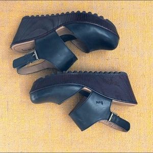 Super cute BOC maryjanes clogs
